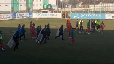 Sivas Belediyespor - Afyonspor maçında yumruklar havada uçuştu! İşte o anlar