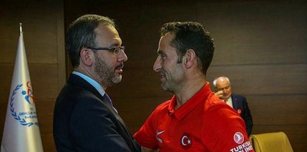 Örnek olmalılar!