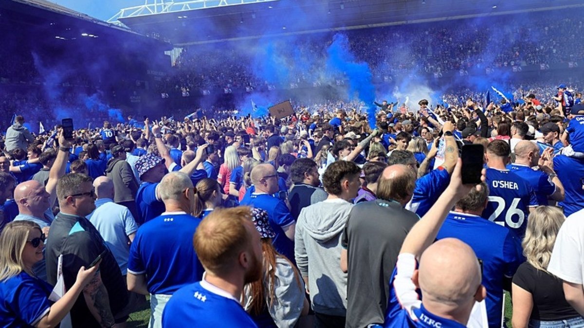 Ipswich Town Premier Lig'e geri döndü!