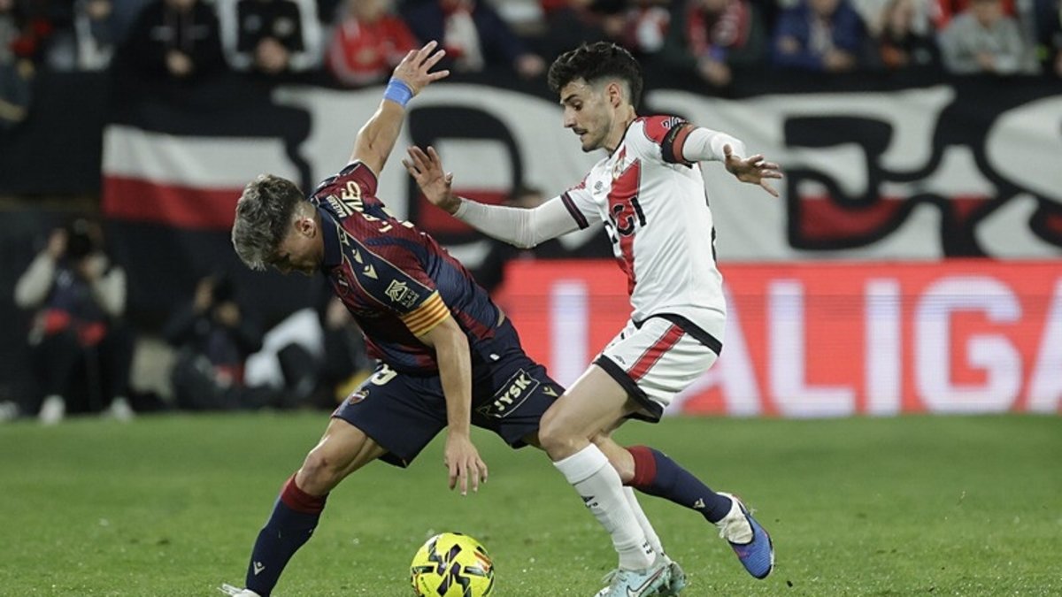 Rayo Vallecano evinde Levante ile berabere kaldı!