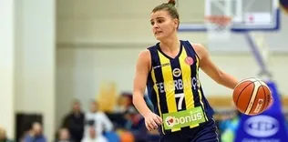 Birsel 1 yıl daha Fener’de