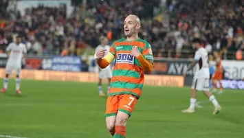 Efecan Karaca 1. Lig ekibine transfer oldu