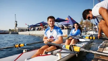Şampiyon Kadir Has Rowing