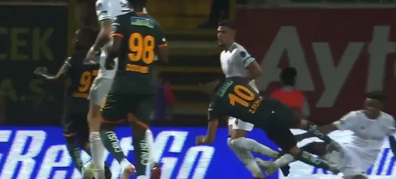 Alanyaspor - Beşiktaş maçında bir penaltı daha! - 2