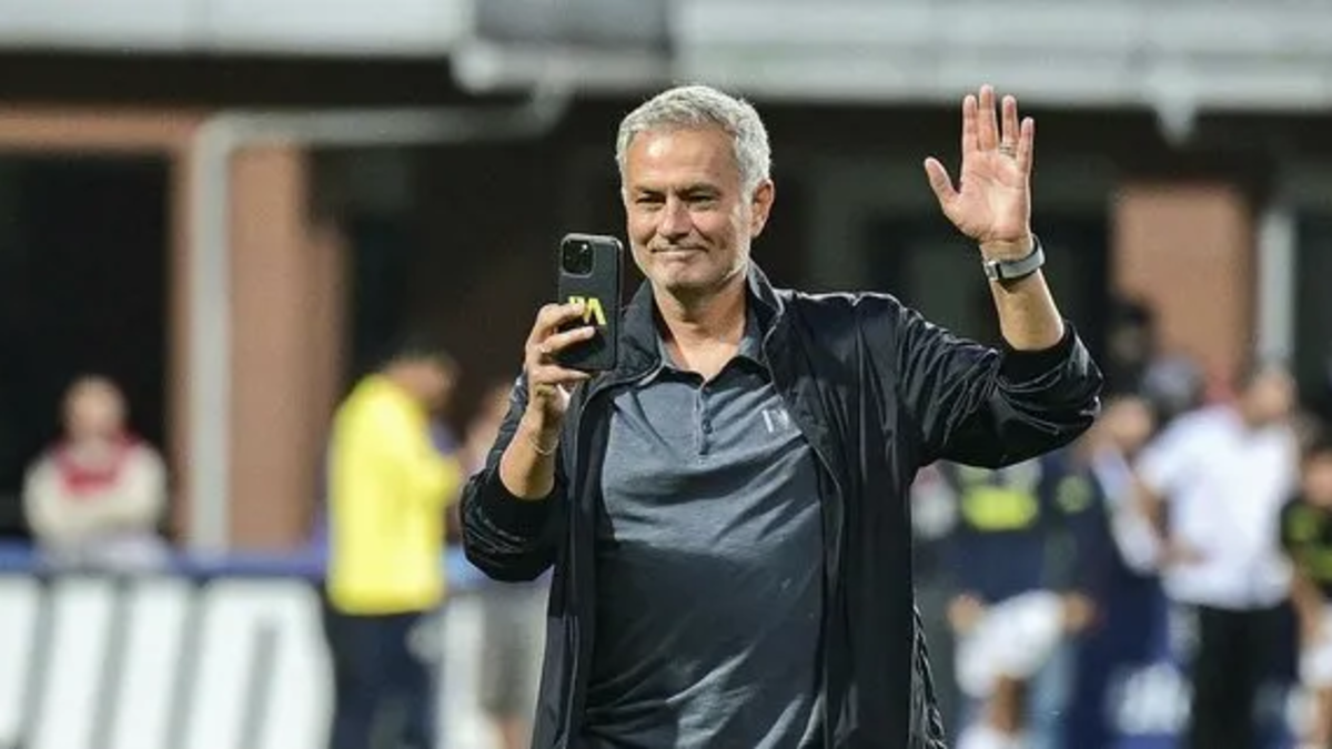 Mourinho'dan derbiye özel video!