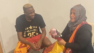 Victor Osimhen Neslihan Teyze ile buluştu