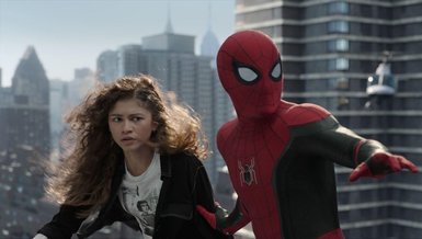 ÖRÜMCEK ADAM: EVE DÖNÜŞ FİLMİNİN KONUSU NEDİR? | Örümcek Adam: Eve Dönüş (Spider-Man: Homecoming) filminin oyuncuları kim, film ne zaman çekildi?