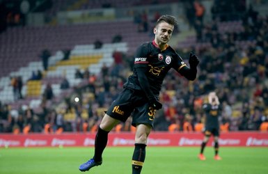 Anderlecht Yunus Akgün’den vazgeçmedi!