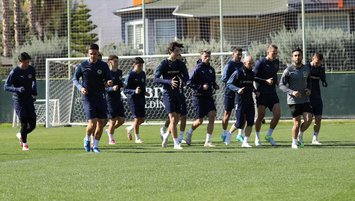 Fenerbahçe mesaisi başladı