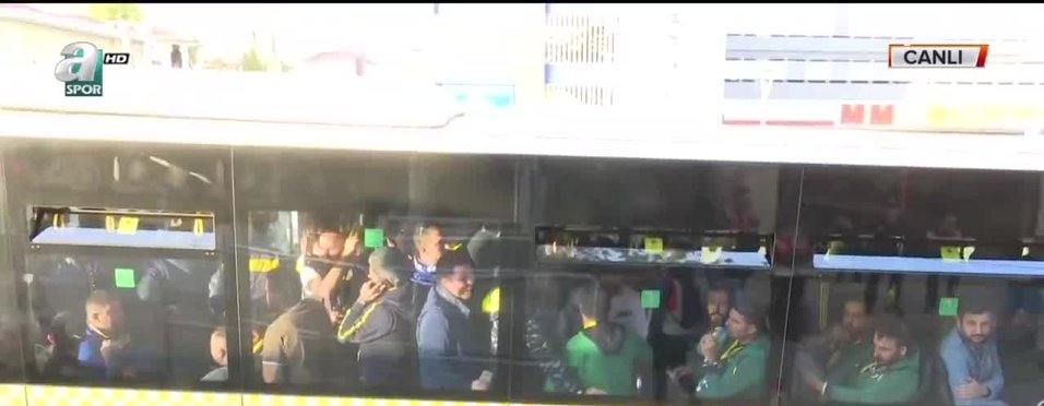 Fenerbahçe taraftarı Seyrantepe'ye hareket etti