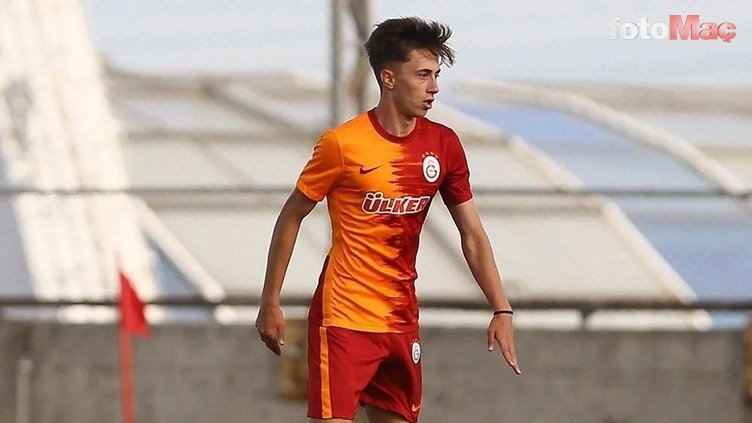 Galatasaray'ın genç yeteneği Domenec Torrent'in gözüne girdi! Özgür Baran Aksaka...