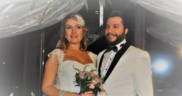 tolga-guleryuz-kimdir-bas-belasi-tiyatro-ekibinden-tolga-guleryuz-nereli-kac-yasindaydi-1669019404446.jpeg