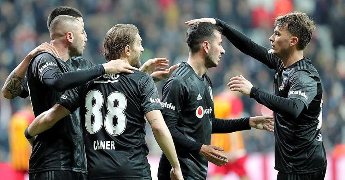 Besiktas Galatasaray Rekabetinde 333 Randevu Besiktas Spor Haberleri