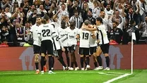 Bu Kartal yıkılmaz