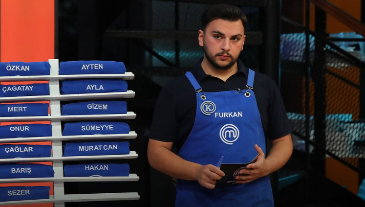 2-kasim-masterchefte-kaptanlik-oyununu-kim-kazandi-masterchef-mavi-ve-kirmizi-takim-kaptani-kim-oldu-1762149425125.png