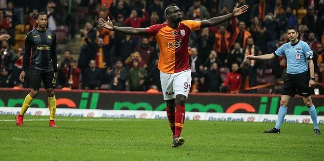 Altın adamlar arasında!