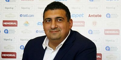Antalyaspor Başkanı Bulut, görevini Ali Şafak Öztürk'e devretti