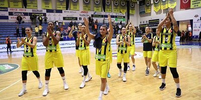 Kraliçelere yeni sponsor
