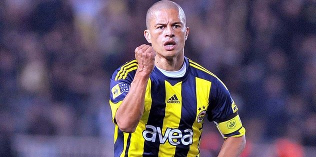 Alex'ten duygulandıran paylaşım! ''Özledin mi kaptan?''