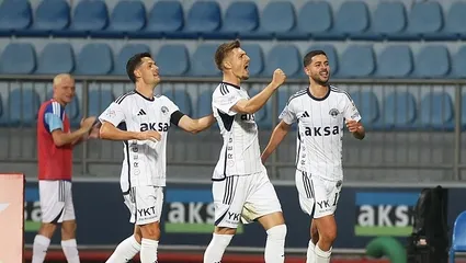 Benedyczak tarihe geçti