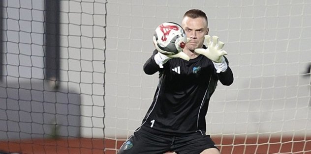 Jovanovic parmak ısırttı