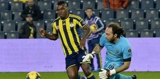 Emenike geçen sezonu aratıyor