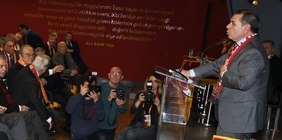 Dursun Ozbek Mujdeyi Verdi Son Dakika Galatasaray Haberleri Fotomac