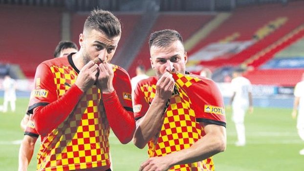 Alpaslan bitti-bitiyor #