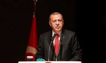 Cumhurbaşkanı Erdoğan Başpehlivan Gürbüz'ü tebrik etti