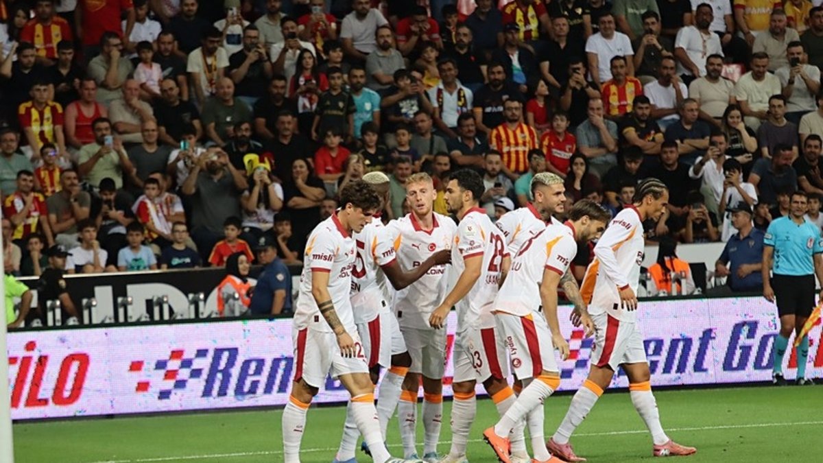 Aslan seriye bağladı