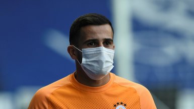 Galatasaray's Elabdellaoui in hospital with eye damage after firework incident