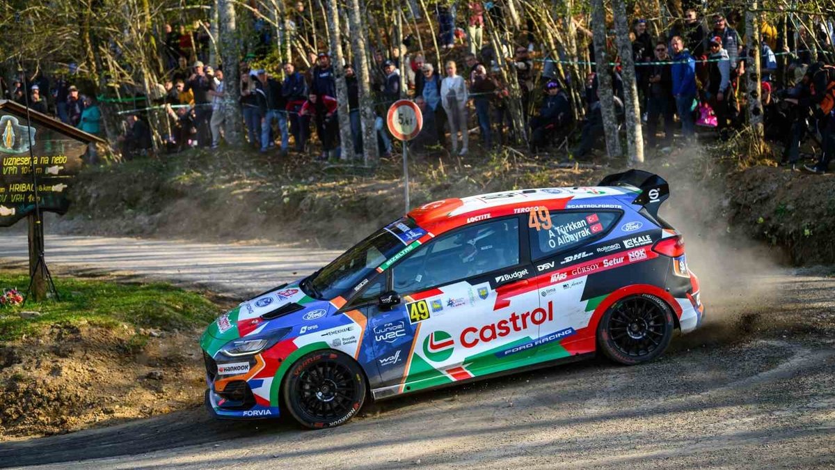 Castrol Ford Team Türkiye, WRC Hırvatistan Rallisi'ni ilk sırada tamamladı!
