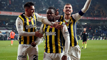 Fenerbahçe duvarı yıktı