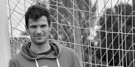 Hırvat futbolcu sahada hayatını kaybetti