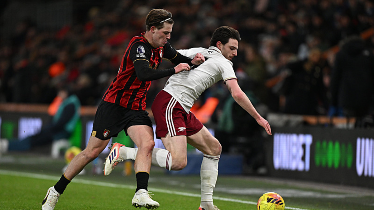 Arsenal zirvede hata yapmadı!