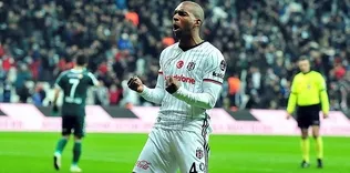 Ryan Babel’den derbi paylaşımı