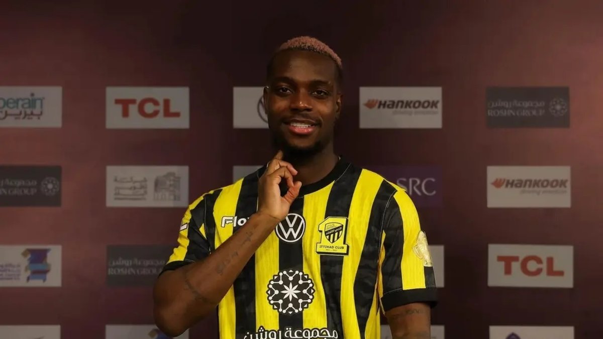 Galatasaray'a bir Nijeryalı golcü daha! 19'luk yıldız Aslan olacak