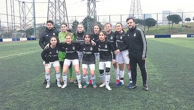 Yıldız kızlardan büyük jest