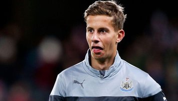 Fırtına Slovak stoperle masaya oturdu!