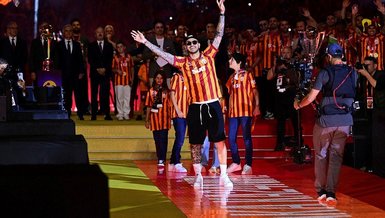 Galatasaray'da Mauro Icardi'den Edin Dzeko'ya gönderme!