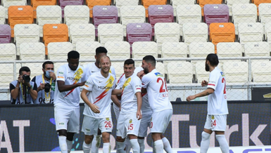 Malatya'nın kafası çalıştı! - Son dakika BtcTurk Yeni Malatyaspor haberleri - Fotomaç