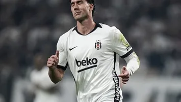 Rekortmen golcü Dusan Vlahovic