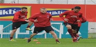 Sapara takımla birlikte çalıştı