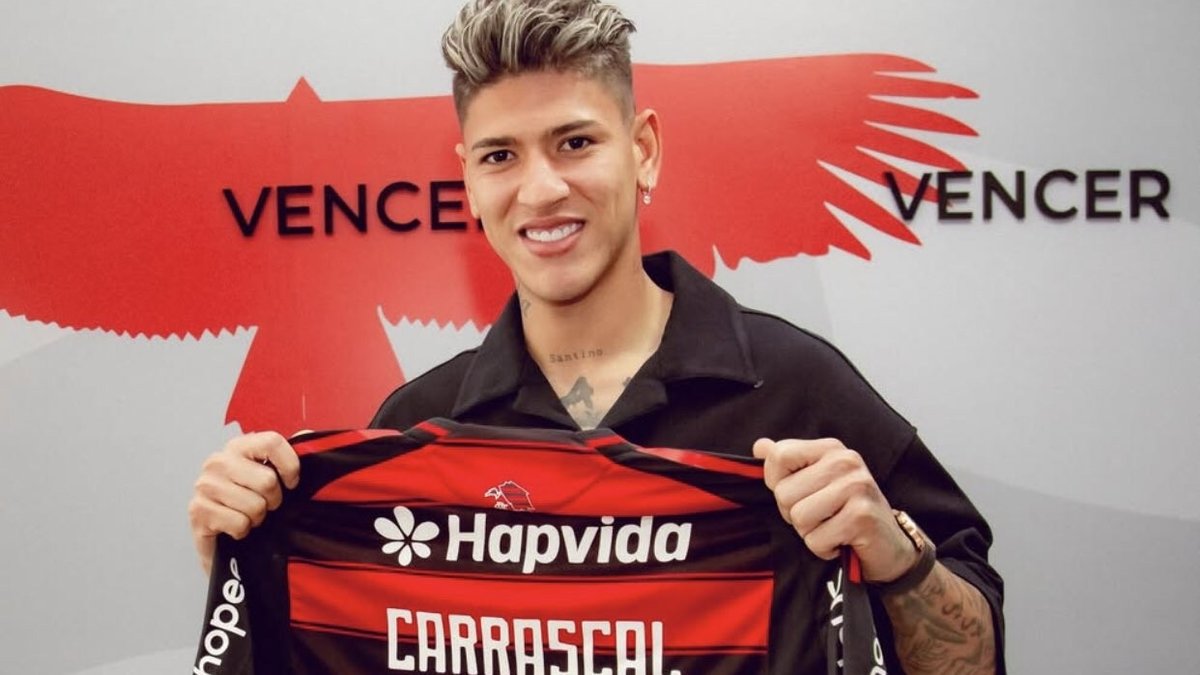 Carrascal imzayı attı