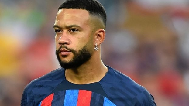 Galatasaray'da transferde kötü haber! Memphis Depay...