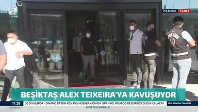 >Beşiktaş'ın yeni transferi Alex Teixeira İstanbul'da!