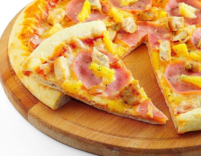 ananasli-jambonlu-pizza-tarifi-hawaii-pizzasi-nasil-yapilir-ananasli-jambonlu-pizza-malzemeleri-yapilisi-ve-pu-1669103756482.jpeg