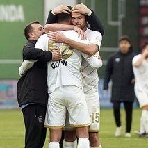 Tek gol Manisa FK’yı ligde tuttu!