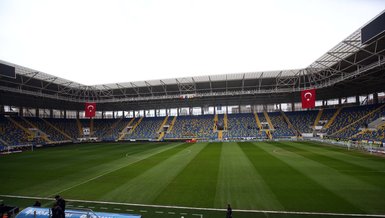 Ankaragücü - Galatasaray maçına saatler kaldı! Eryaman Stadyumu'nda zeminin son durumu ne?