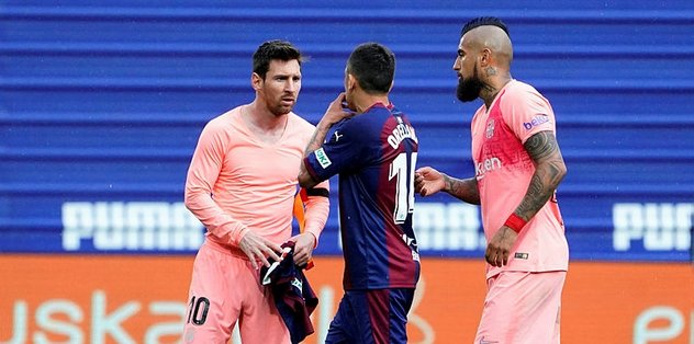 Barcelona sezonu beraberlikle kapattı